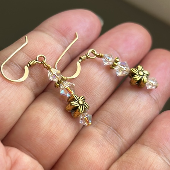 🖤NEW💕14Kgf Swarovski crystal handmade earrings - Picture 2 of 8